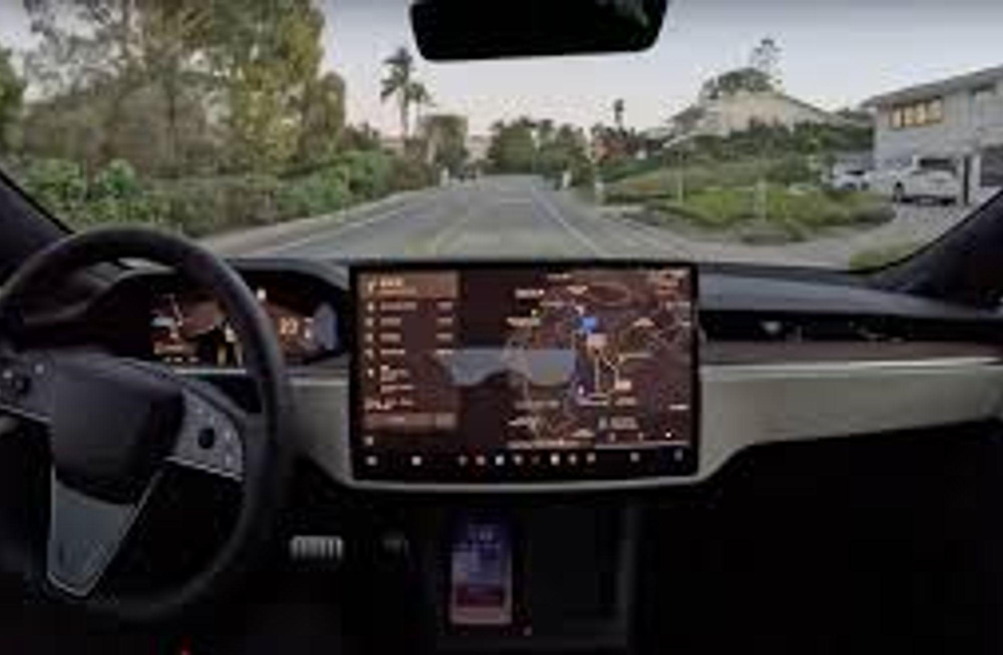 Tesla'nın sürücüsüz aracı nedir ve Çin'de satışı neden önemli?