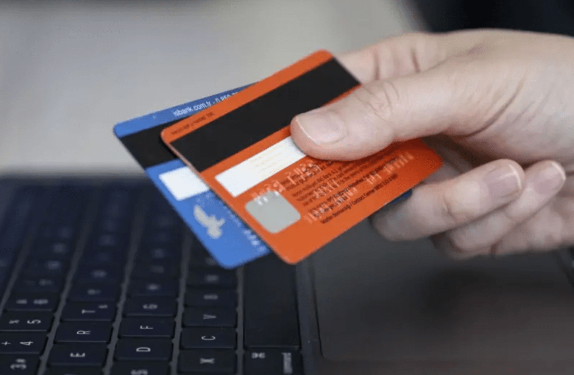 100 bin TL kredi kartı limitine yıllık 750 TL savunma kesintisi