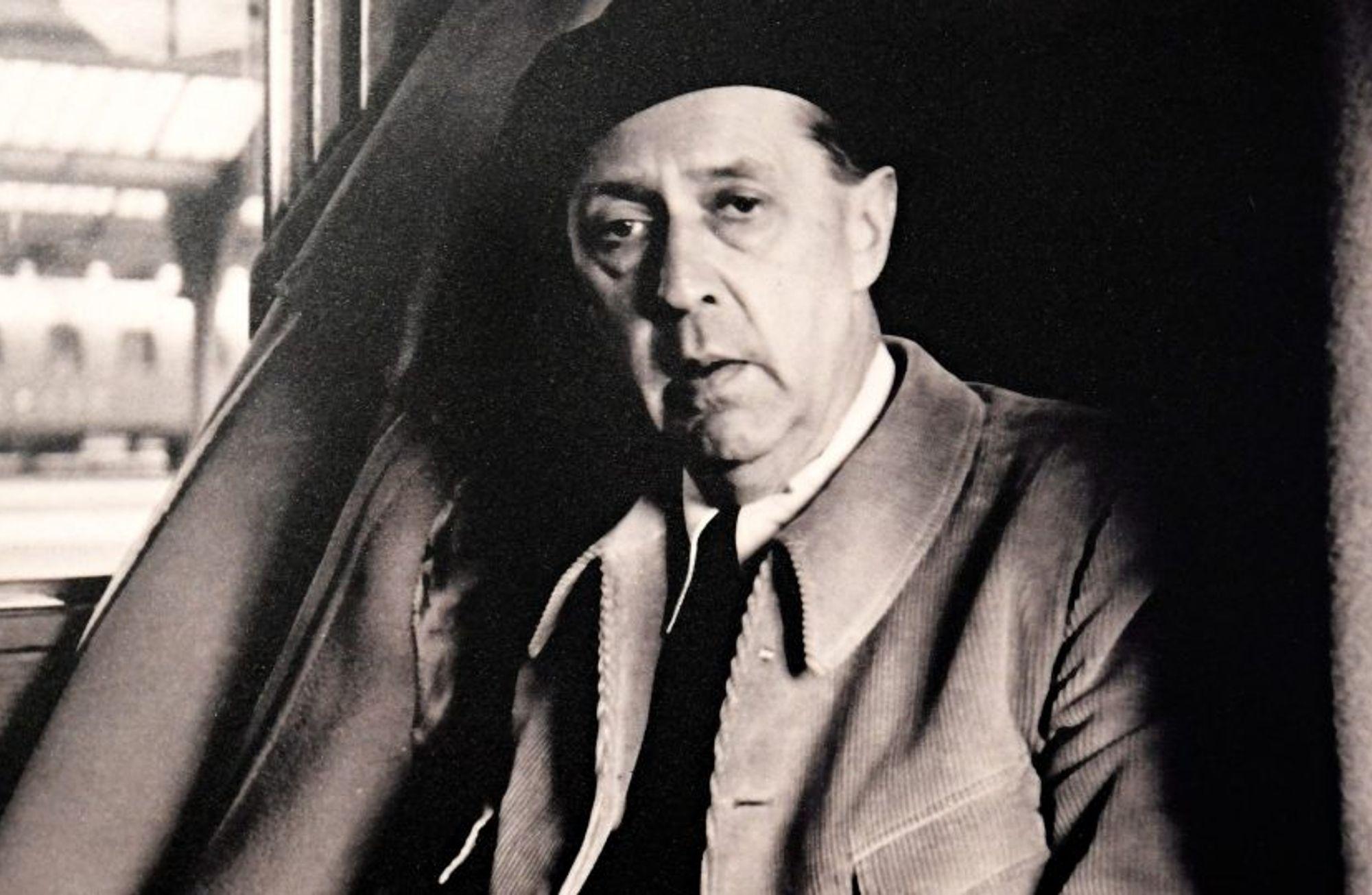 Sándor Márai: Mumlar sonuna kadar yanar mı?