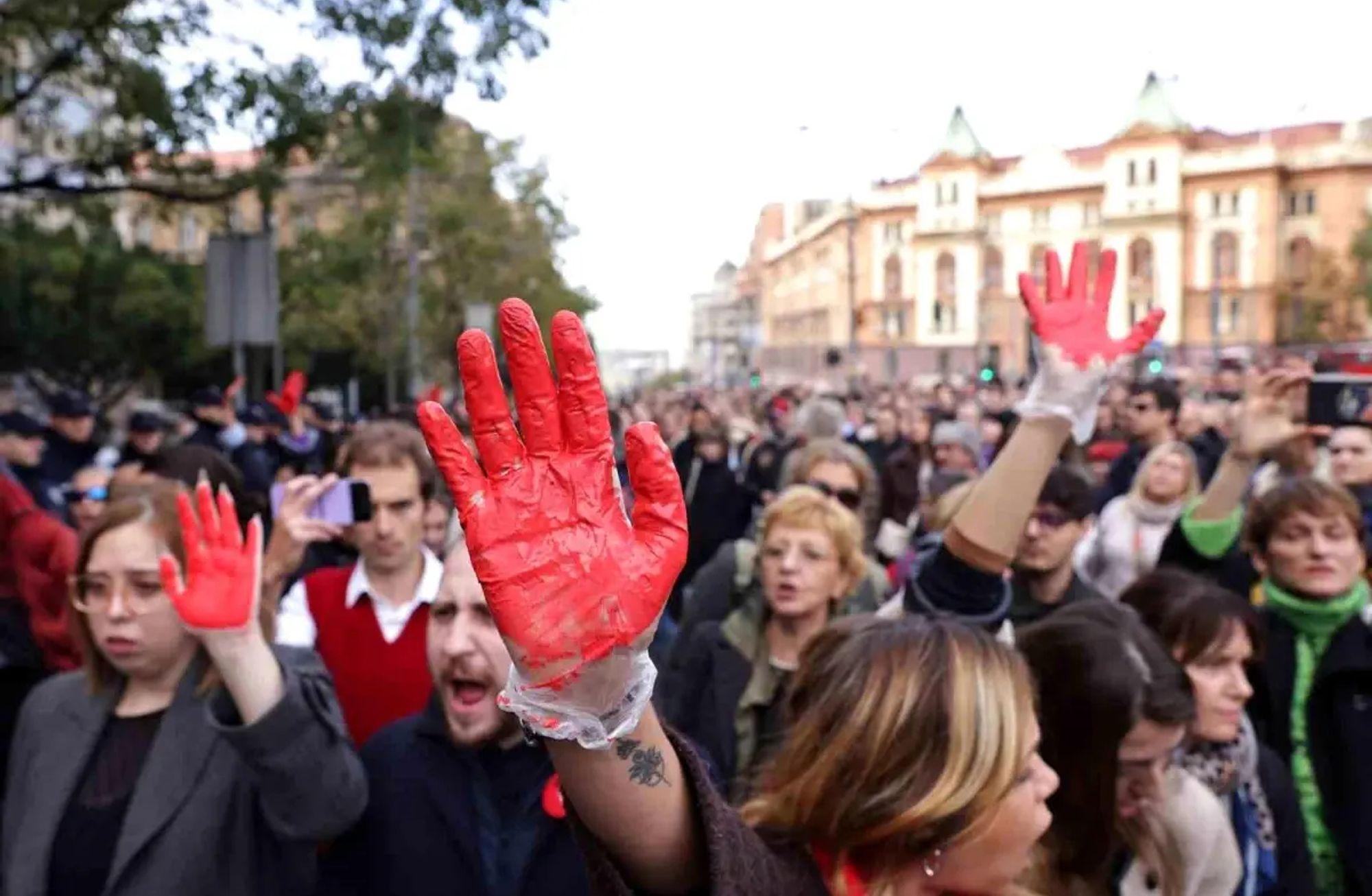 Sırbistan'da protestolar devam ediyor: Öğrenciler ne istiyor?