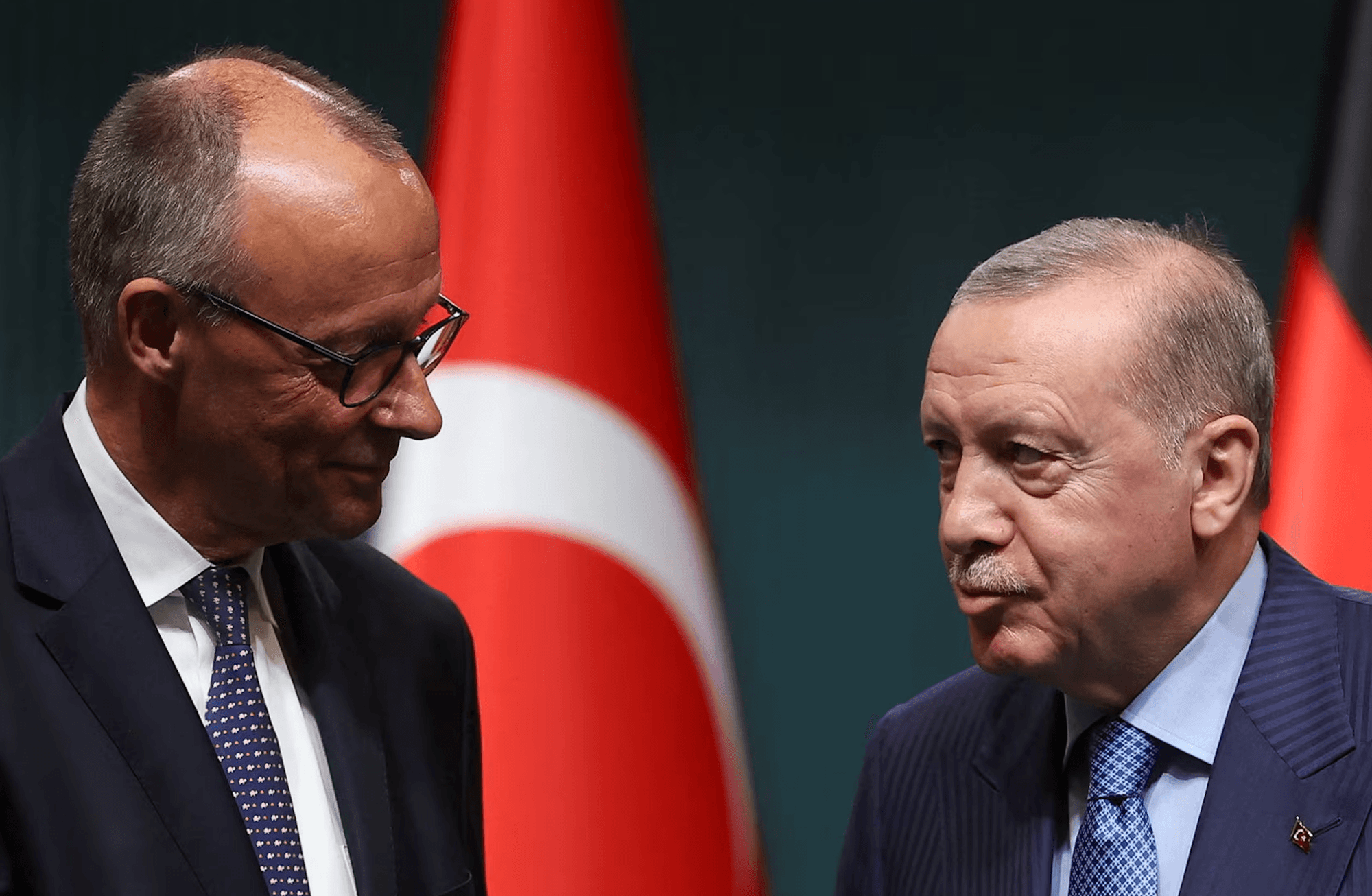 Fırtınalı bir aşk-nefret ilişkisinden zorunlu evliliğe: AB-Türkiye ilişkilerinde yeni dönem mi?