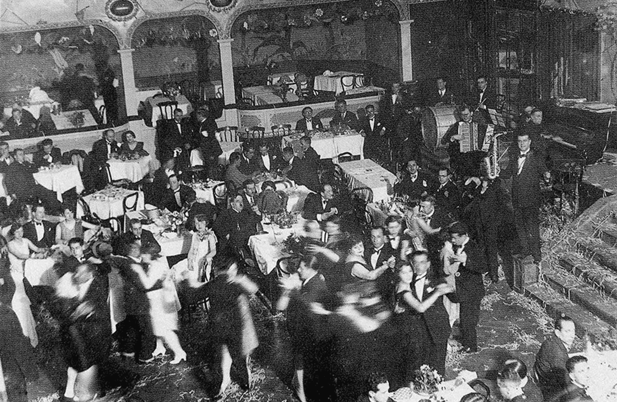 İstanbul’un ışıklı geceleri: Gazino kültürü nasıl doğdu?
