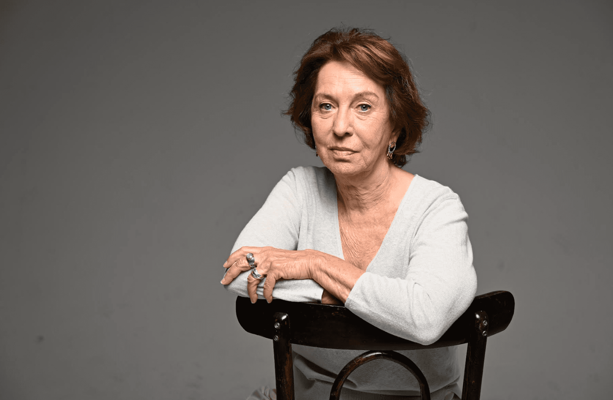 Sedef Betil: 'Edebiyat benim için yalnızlığımı, sessizliğimi paylaşmak demek'