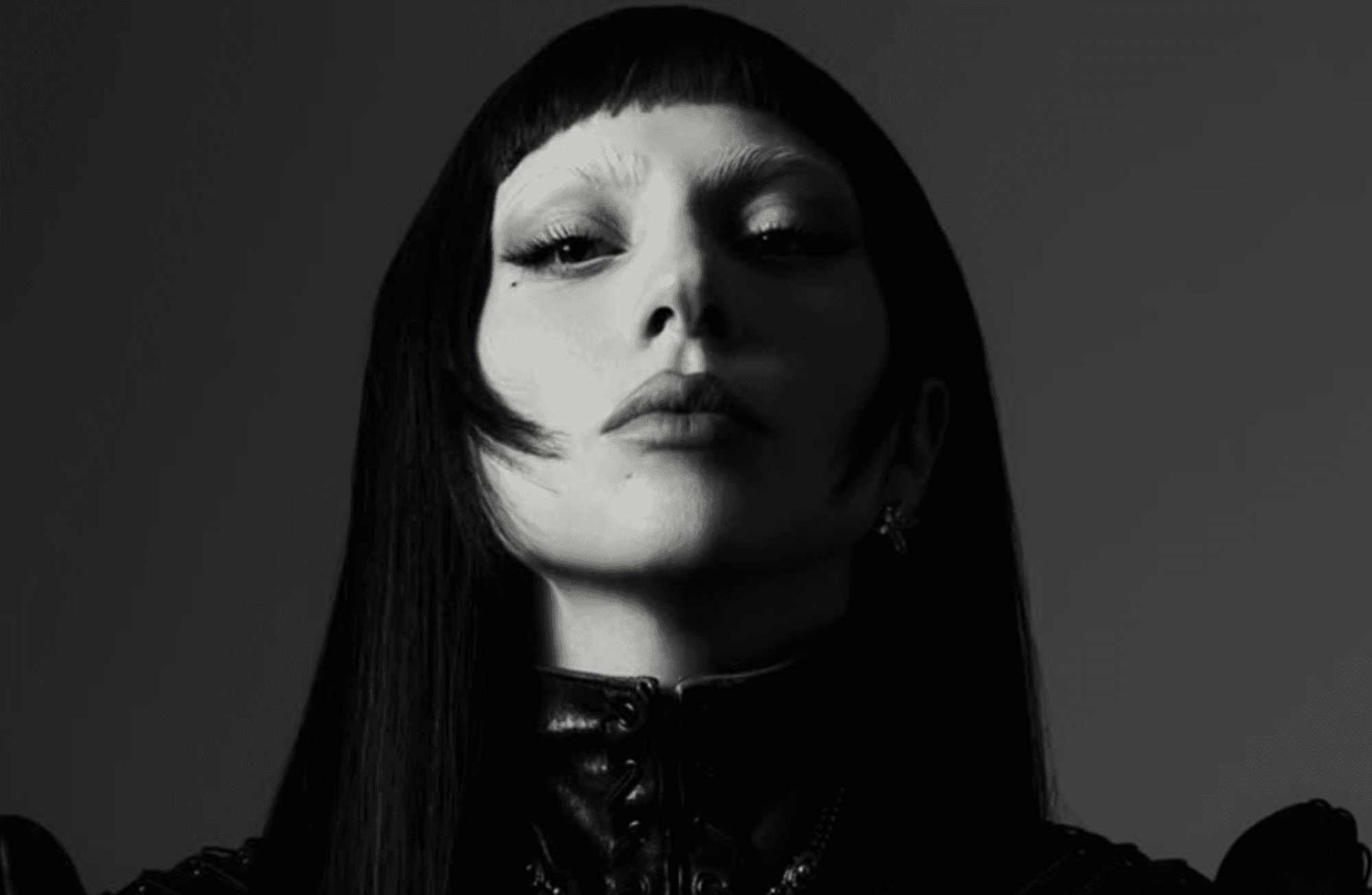 Hataları olan, biraz abartılı ama eli yüzü düzgün pop: Lady Gaga'dan MAYHEM