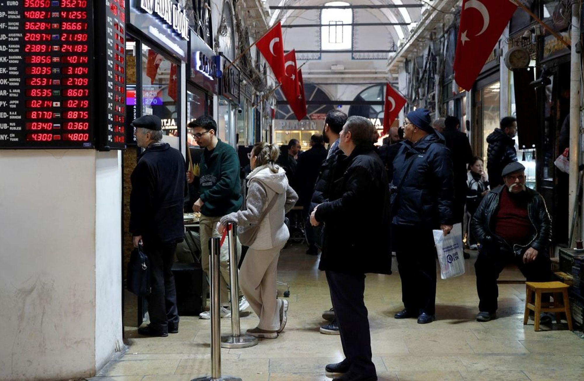 Dezenflasyondan enflasyona doğru