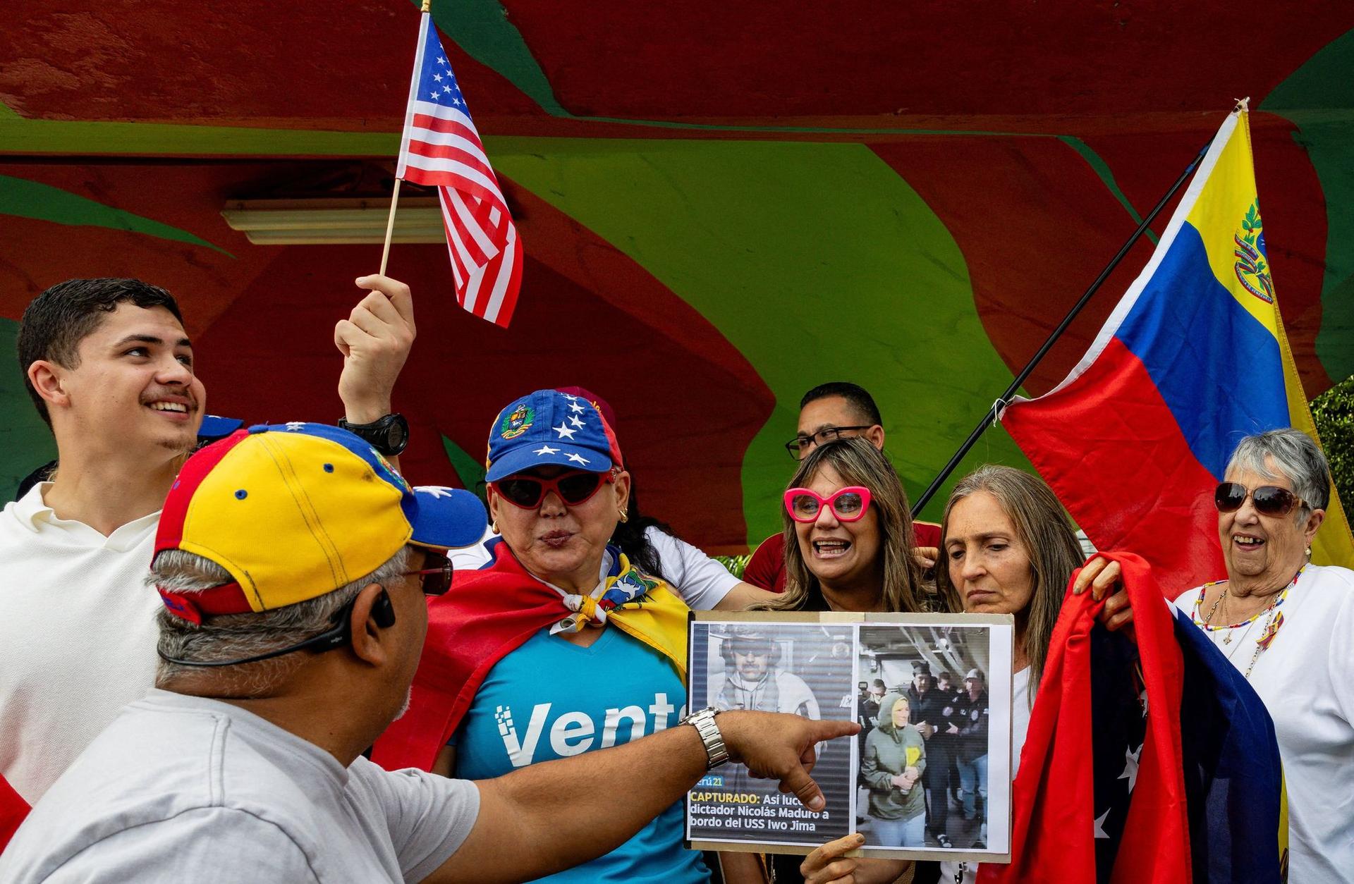 Eski ders kitaplarını yakın: Venezuela'da operasyon, borsada ralli