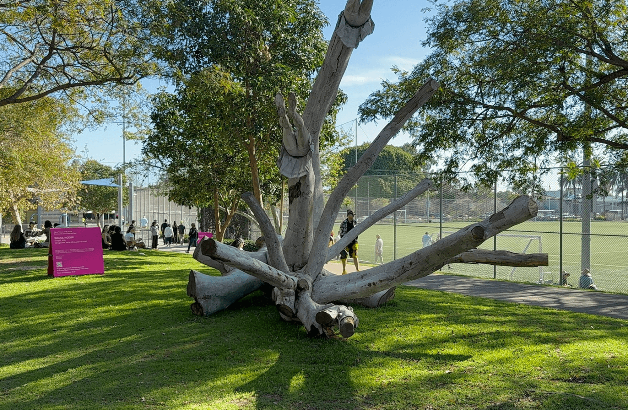 24 ülke, 100'ün üzerinde galeri: Frieze Los Angeles turu