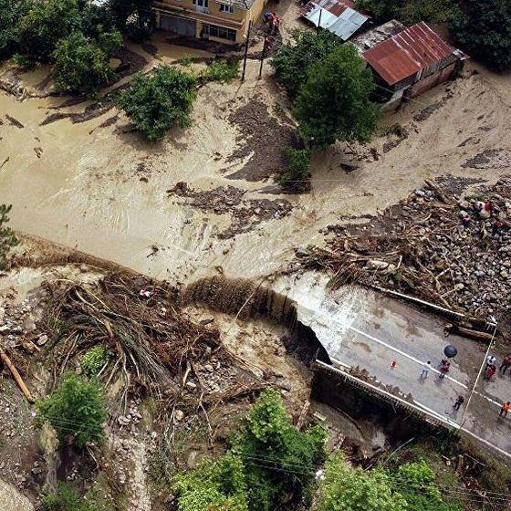 Karadeniz'de sel; sorun "yapılaşma"