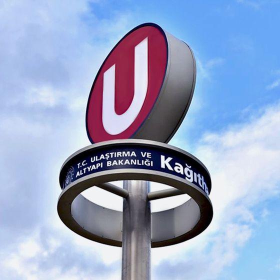 Metro simgesi ve "hizmeti ayrıştırma" tartışması