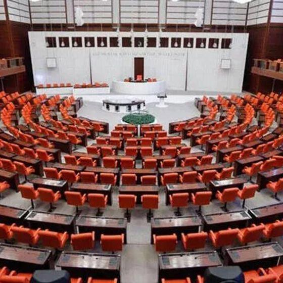 🔔 Bütçe görüşmeleri sırasında kavga