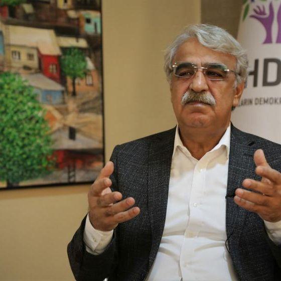 🔔 AYM, HDP’nin Hazine yardımı hesabına konulan blokajı kaldırdı