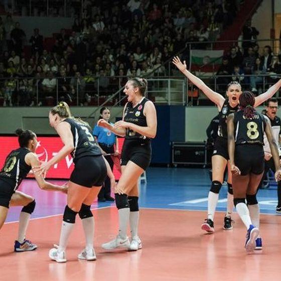 Finalin adı: Eczacıbaşı-VakıfBank