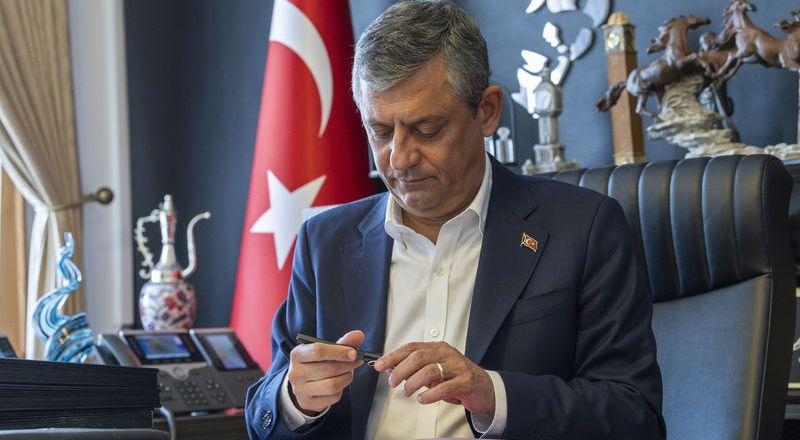 Siyasette 'yeni' dönem: 91 milletvekili CHP'den istifa ederek Yeni Parti'yi kurdu