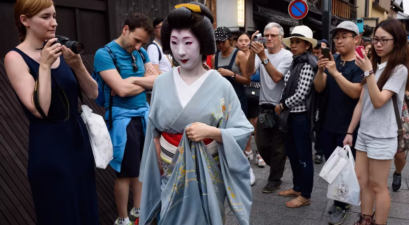 Japonya'nın turistlerle imtihanı: Neden herkes Japonya'ya gidiyor?