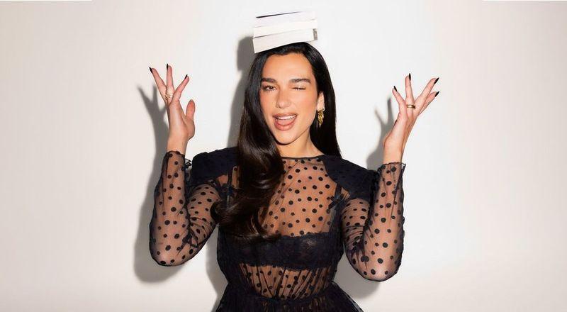 Bir kitap kulübünden edebiyat festivali küratörlüğüne: Dua Lipa ve Service95