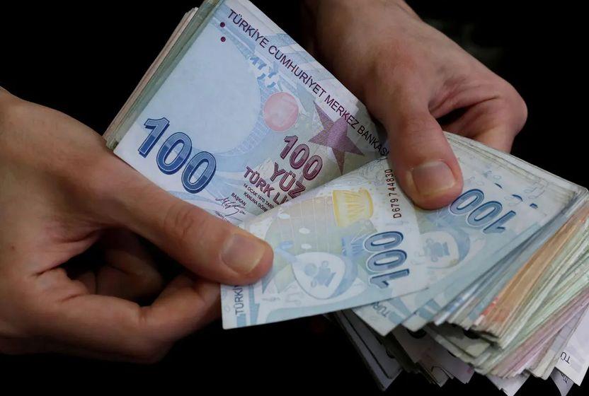 Bloomberg: Piyasa TL'de zayıflama bekliyor