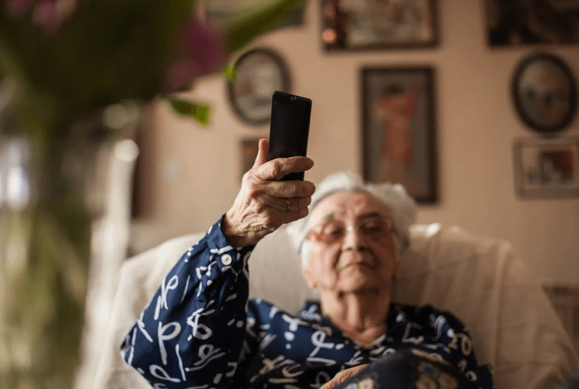 gercek-ekran-bagimlilariyla-tanisin-65-yas-ustu-neden