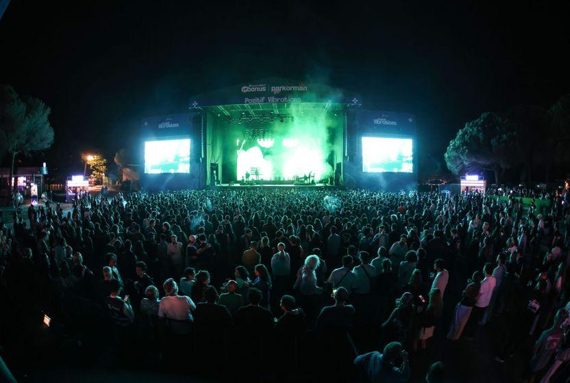 patti-smithten-gorillaza-2026-konser-ajandasi