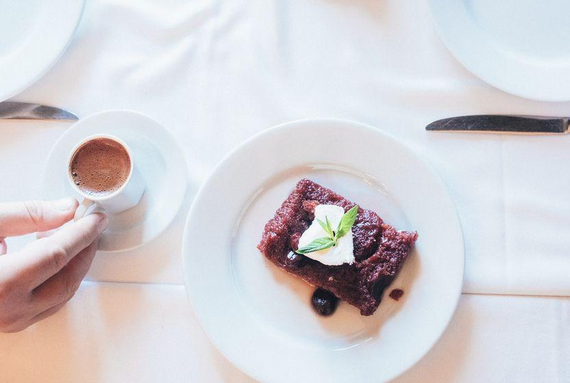 bir-masa-etrafinda-2025in-sofralarindan-kalanlar