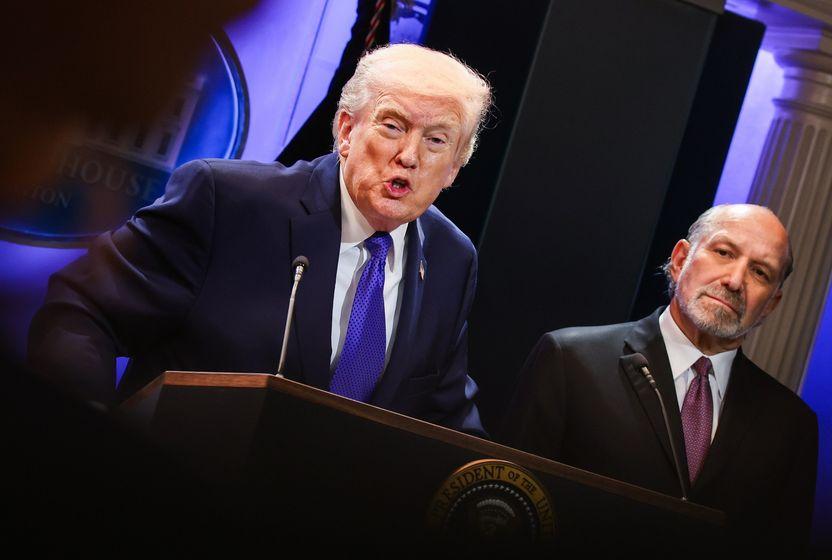 trumpin-gumruk-vergileri-iptal-edildi-belirsizlik-geri-geldi